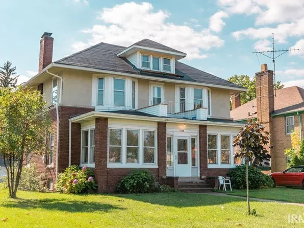 2528 Lincoln Way W, South Bend, IN 46628