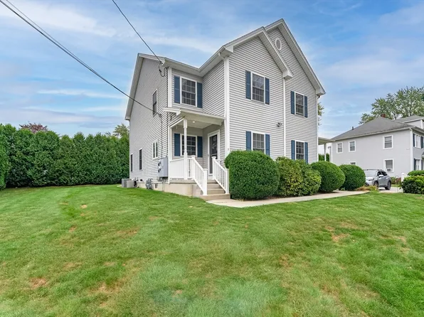 9 Wood Ave #9, South Hadley, MA 01075