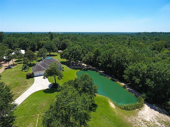 5th image of 15513 Crown Oaks Dr