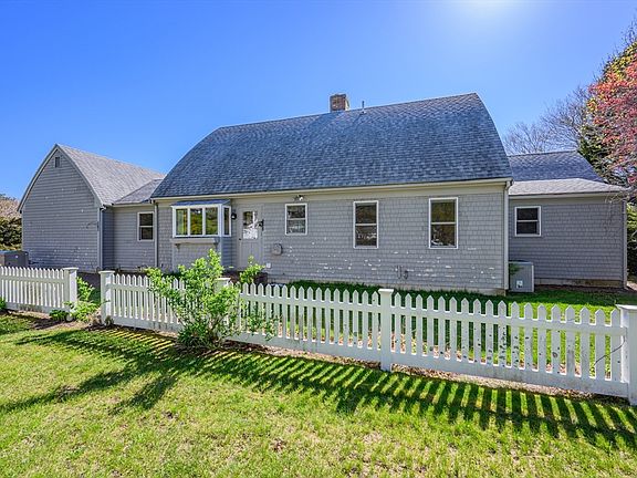 5th image of 181 Elliott Rd
