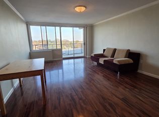 1 Wall St APT 5C, Fort Lee, NJ 07024
