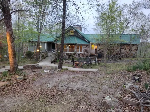 1444 Forest Home Ln, Calico Rock, AR 72519