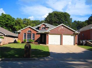 1601 Pacific Pl, Fort Worth, TX 76112