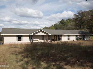 2237 Brushy Creek Rd, Lucedale, MS 39452