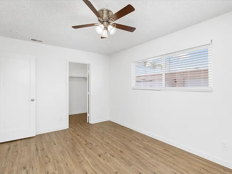 1309 S Juniper St — Photo 14