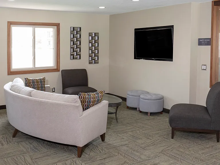 River Pointe — Photo 12