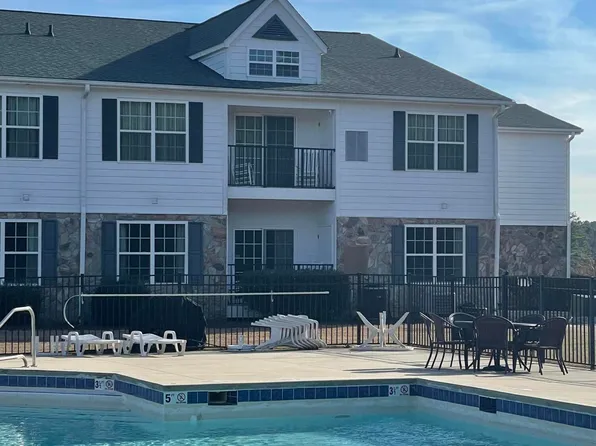 518 Little River Farm Boulevard #C100, Carthage, NC 28327