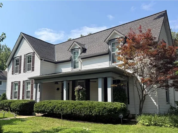 508 SE Green St, Lees Summit, MO 64063