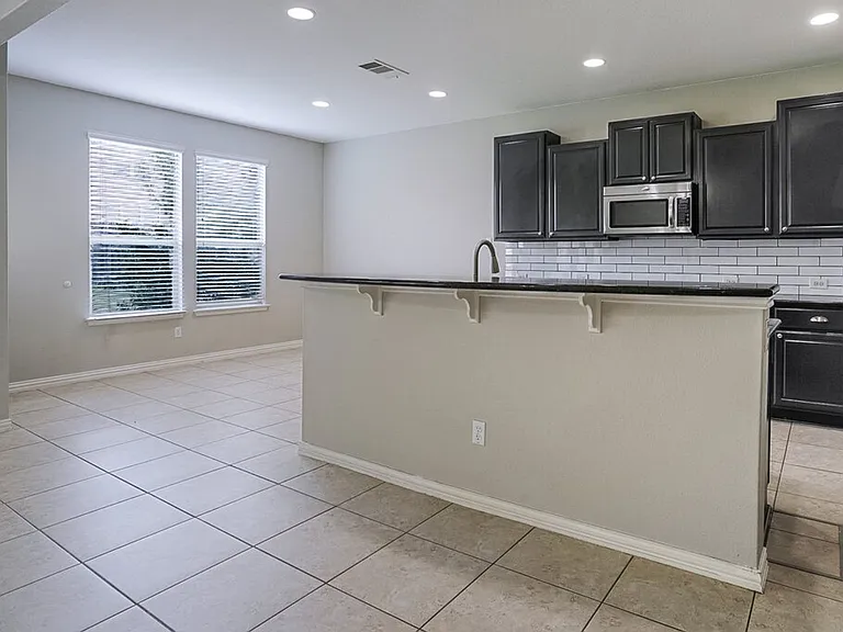 9925 Wading Pool Path — Photo 4