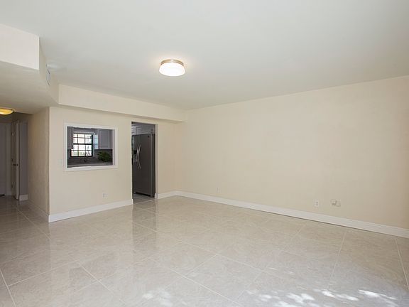 2nd image of 118 Mitchell Pl