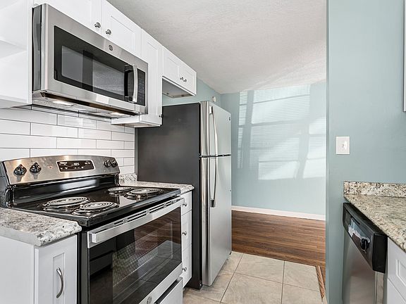 3rd image of 4102-4110 Clark Ave #14049887