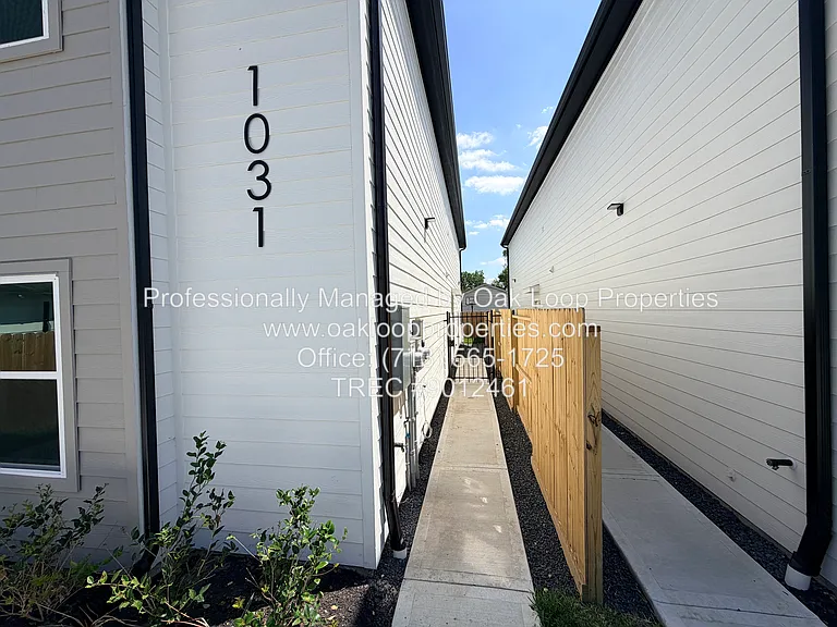 1031 N Ln #B — Photo 4