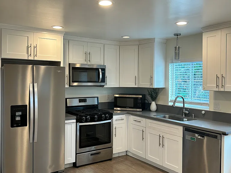 3820 Florence St — Photo 10