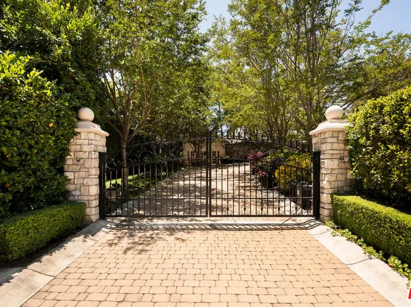 9996 Sunset Blvd, Beverly Hills, CA 90210