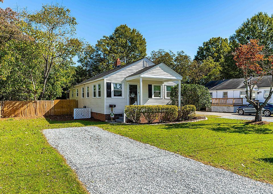 Driveway on front of house