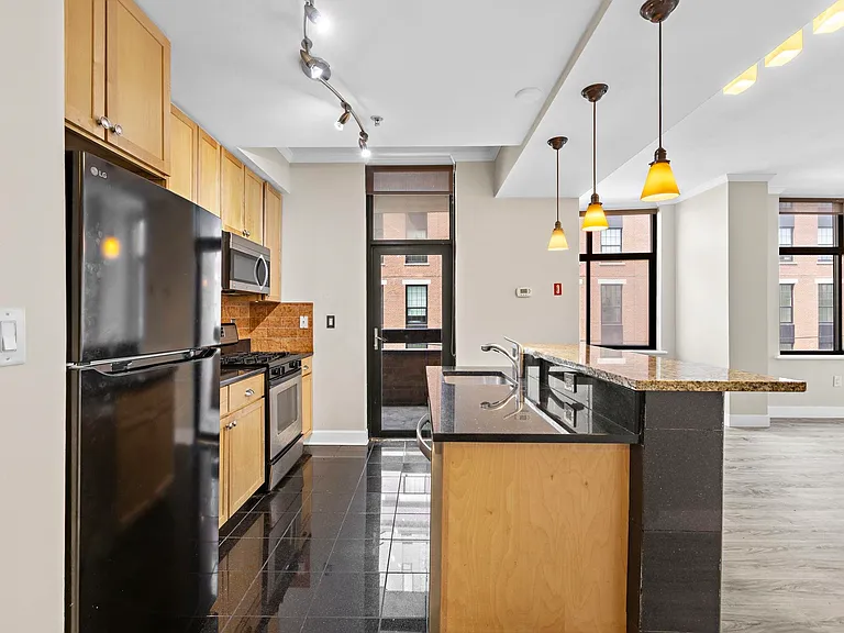 610 Newark St #4E — Photo 5