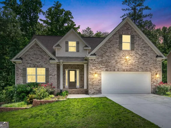 350 Paces Dr, Lithia Springs, GA 30122