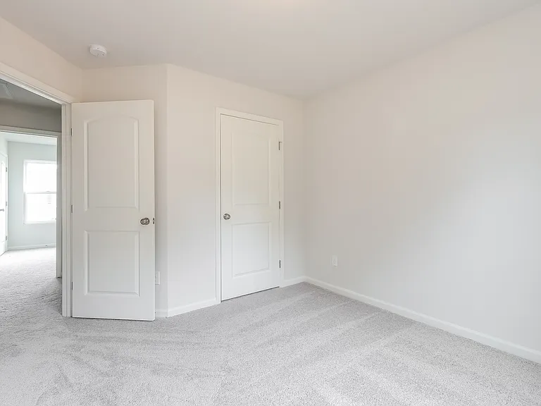 679 Farmstead Trl — Photo 11