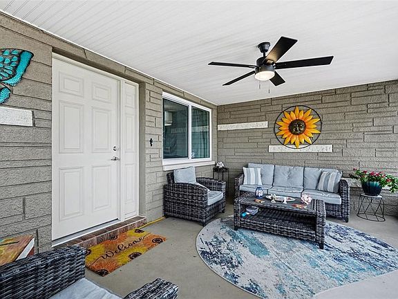 4th image of 5828 1st Ave