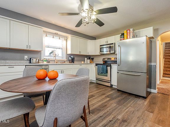 5th image of 10246 Road P9
