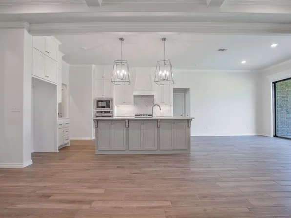 5724 Rose Prairie Blvd, Edmond, OK 73034