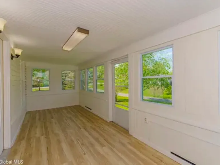 394 Moonlawn Rd — Photo 5