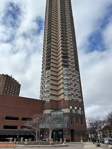3660 N Lake Shore Dr #2109 Photo 1