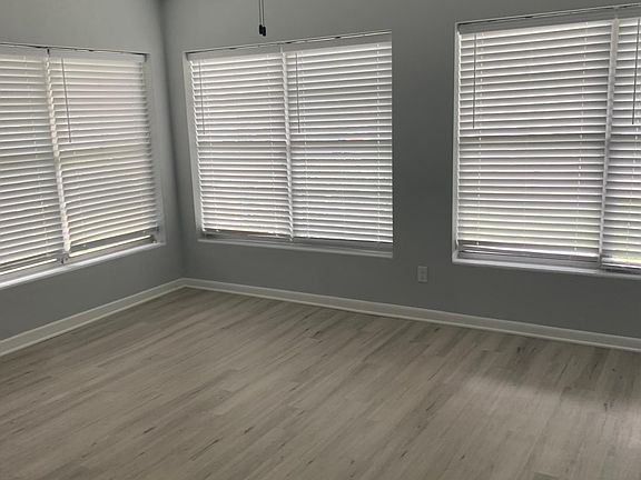 5th image of 1505 Woodward St