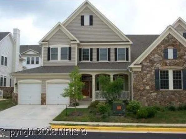 13017 Red Admiral Pl, Fairfax, VA 22033