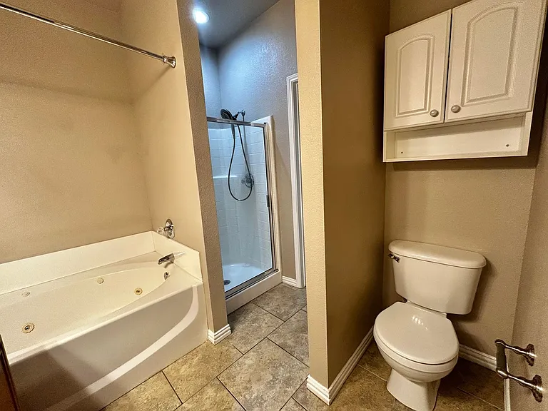 8640 Rainy Lake Dr — Photo 15