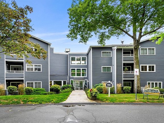 3rd image of 500 Colonial Dr Unit 213