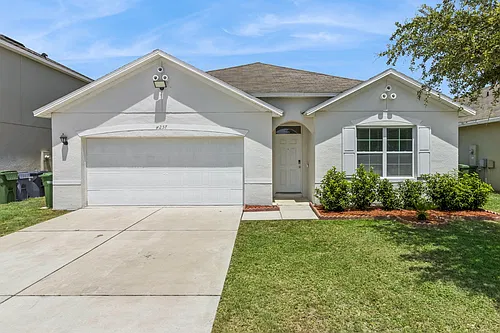 4257 Roberta Dr Photo 1