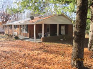 307 Gracie St, Eden, NC 27288