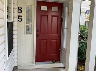 85 Tulip Ln, Freehold, NJ 07728