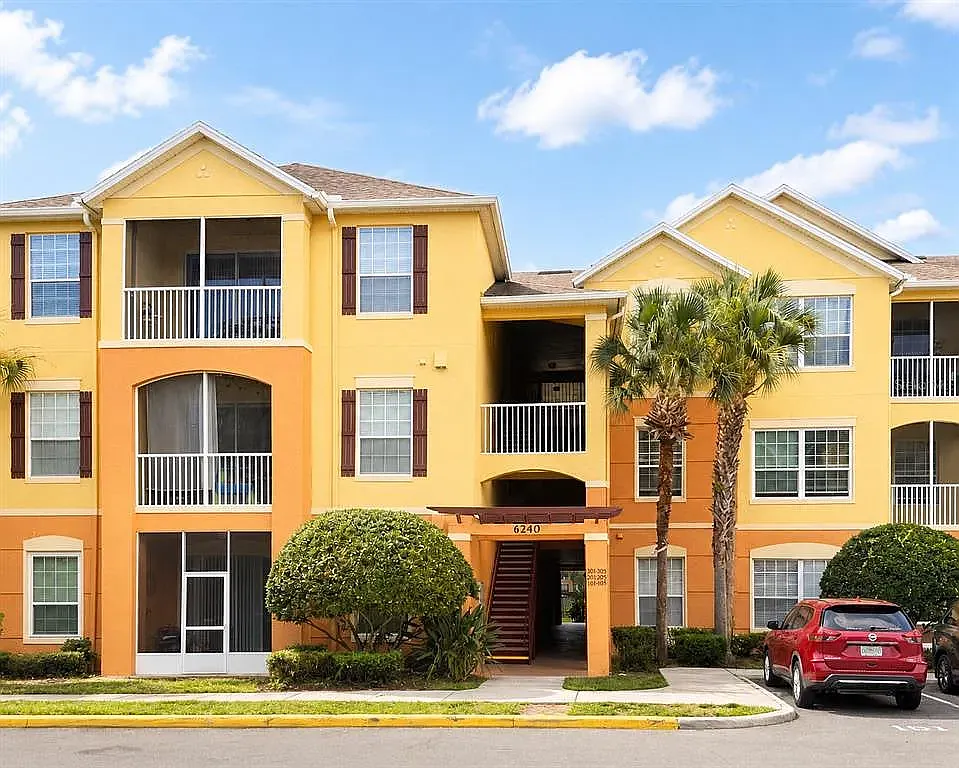 3 bed, 1408 sqft, $2,000 — Photo 1