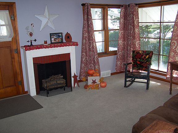 4th image of 503 9th St
