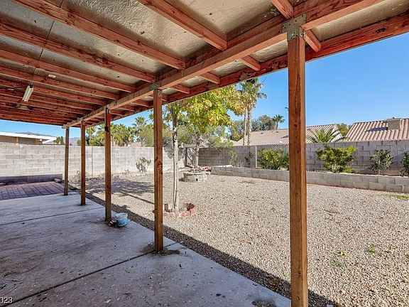 3rd image of 5116 Crystal Breeze Ln