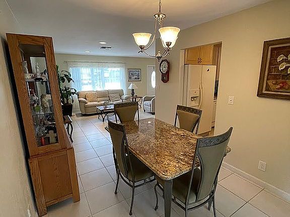 3rd image of 14432 Amapola Way