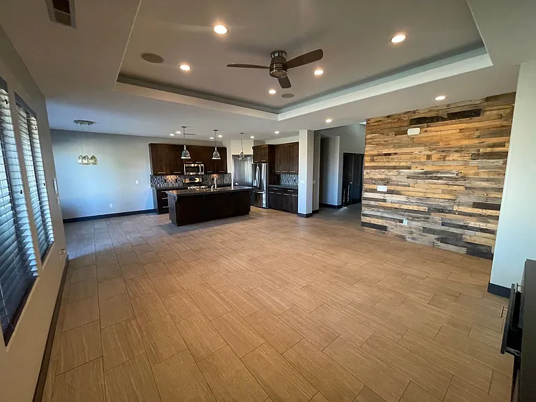 2676 S 3030 E — Photo 12