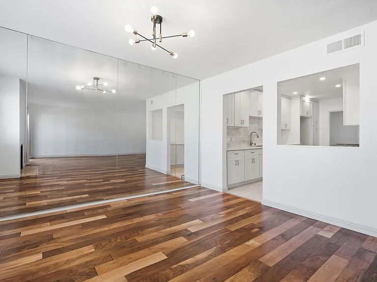853 S Le Doux Rd #202 — Photo 6