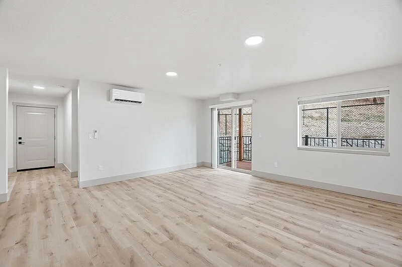2 bed, 2.0 bath, $1,895 — Photo 4
