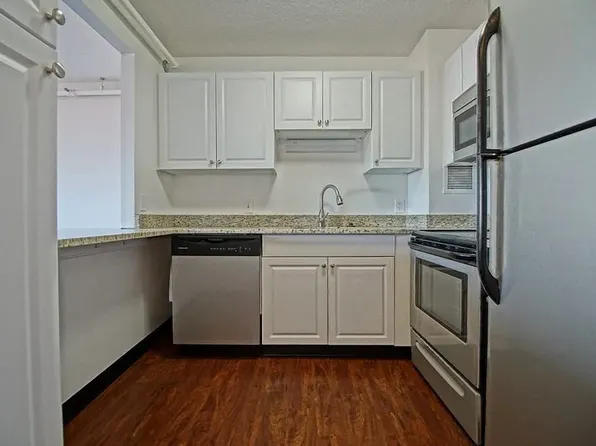872 Massachusetts Ave APT 801, Cambridge, MA 02139