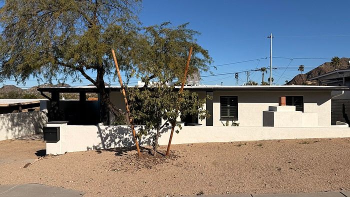 1st image of 1510 E Sunnyslope Ln