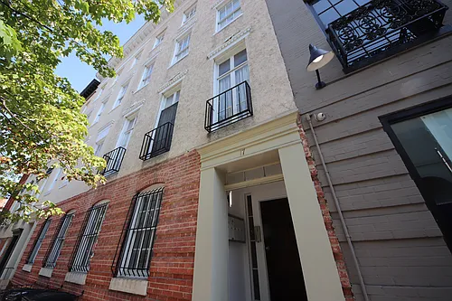 17 E Centre St Photo 1