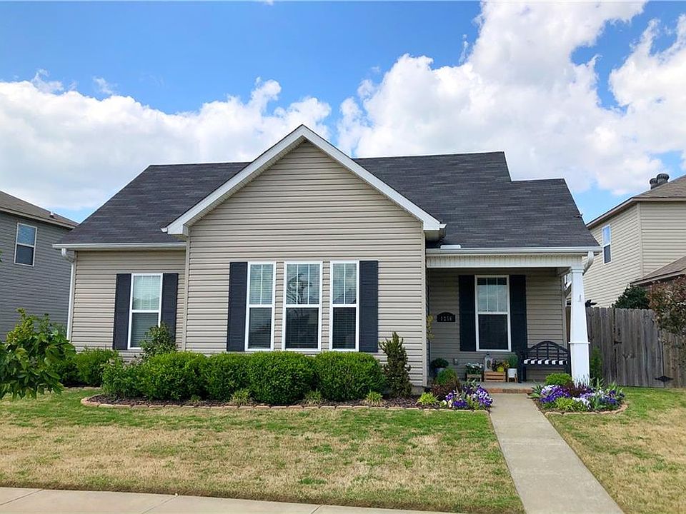 1st image of 1256 S Oxbow Way