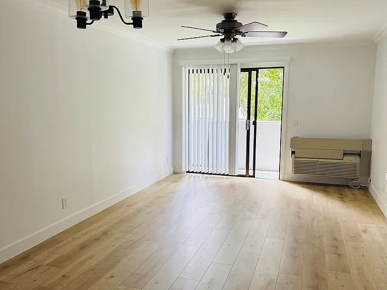 6730 Independence Ave #174 — Photo 16