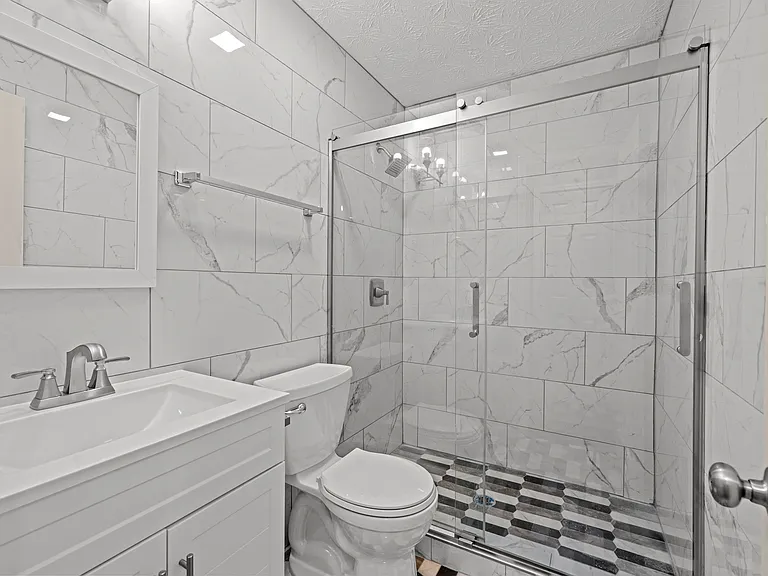 412 Willow Ct SE — Photo 9