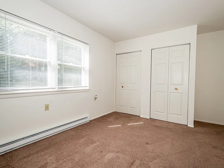 Lincoln Ridge Apartments — Photo 8