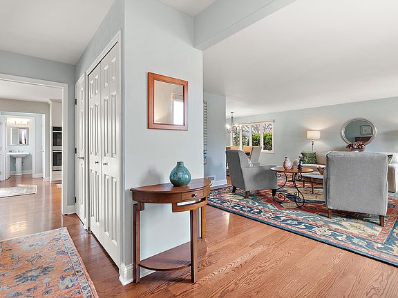 3rd image of 8239 W 138th St