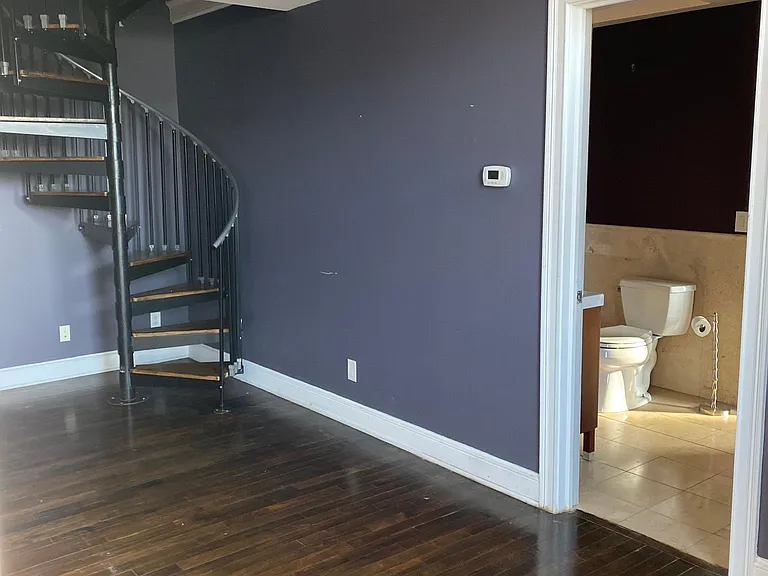139 E Main St #400 — Photo 14